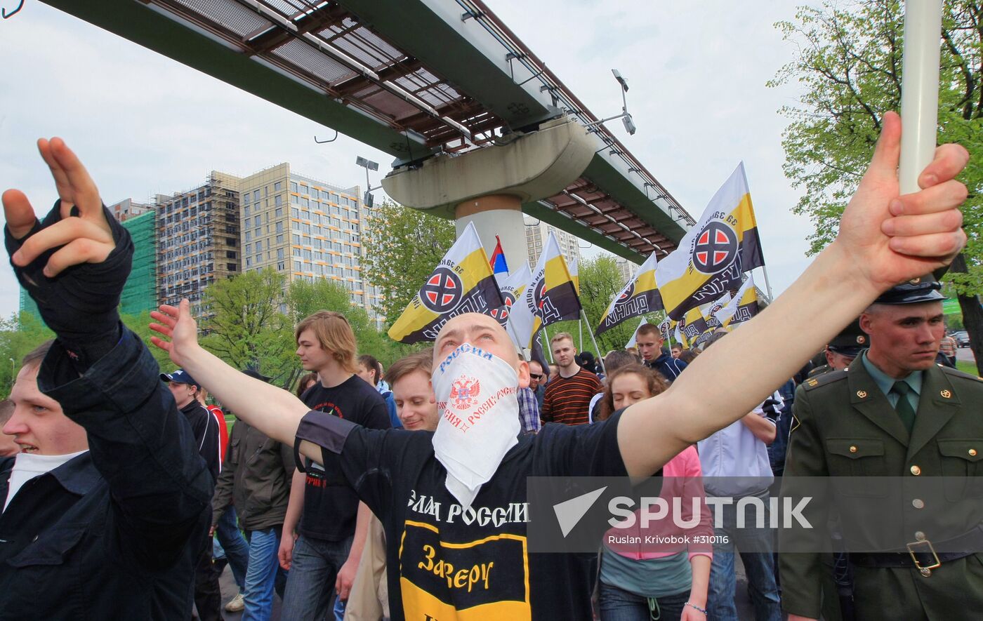 Russian nationalists march in Moscow