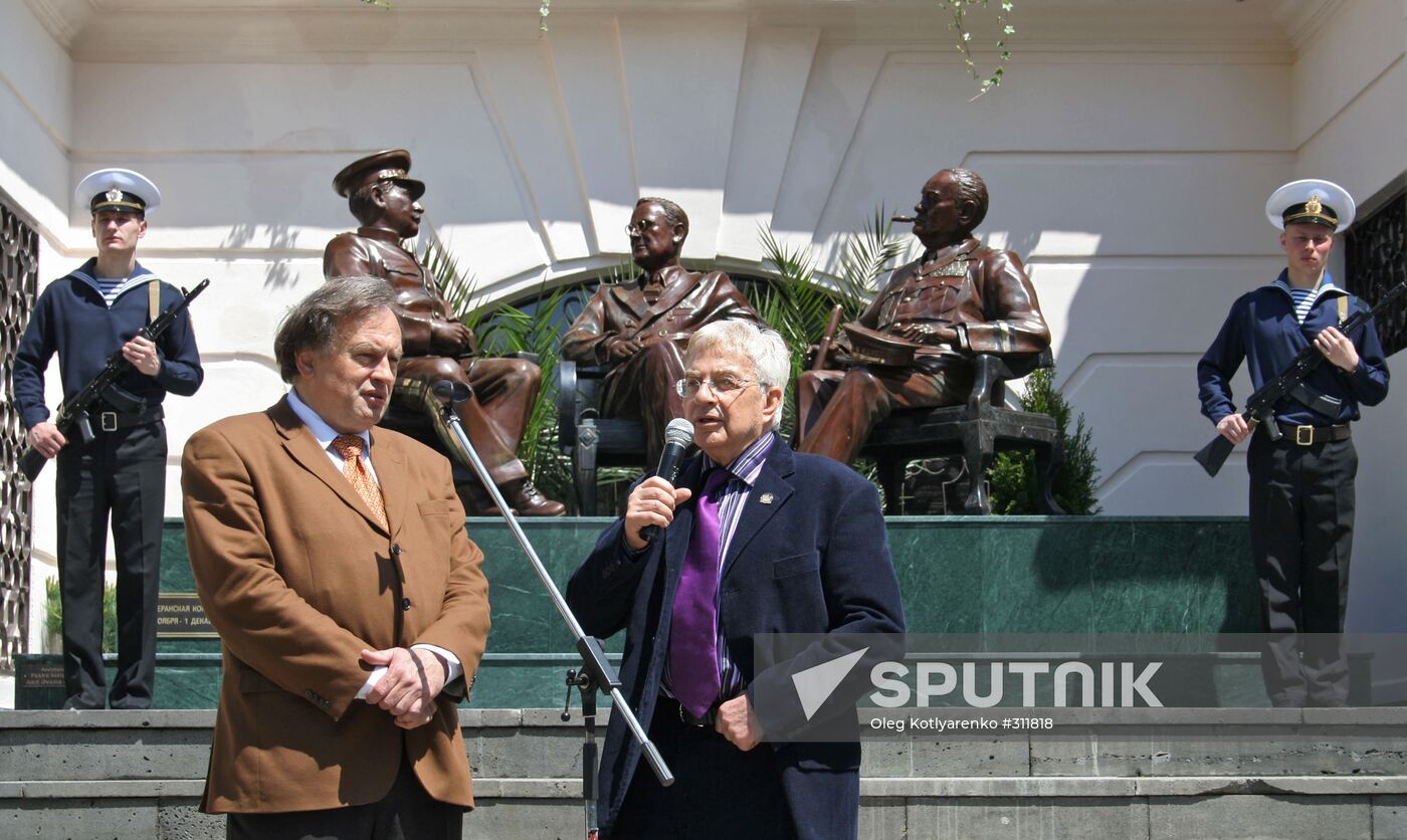 Monument to Josef Stalin, Winston Churchill and Franklin Roosevelt in Sochi