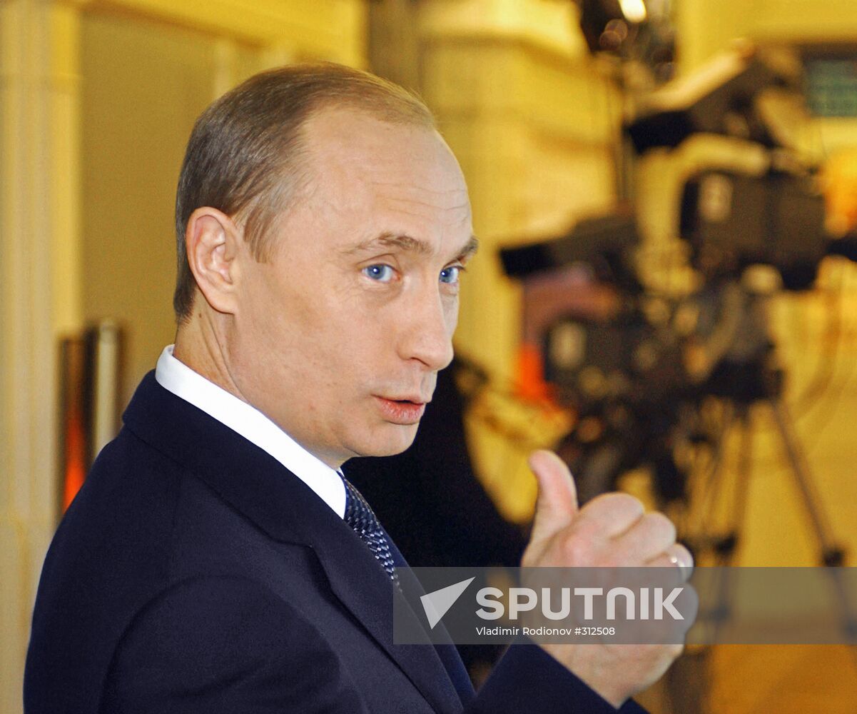 Vladimir Putin's online news conference
