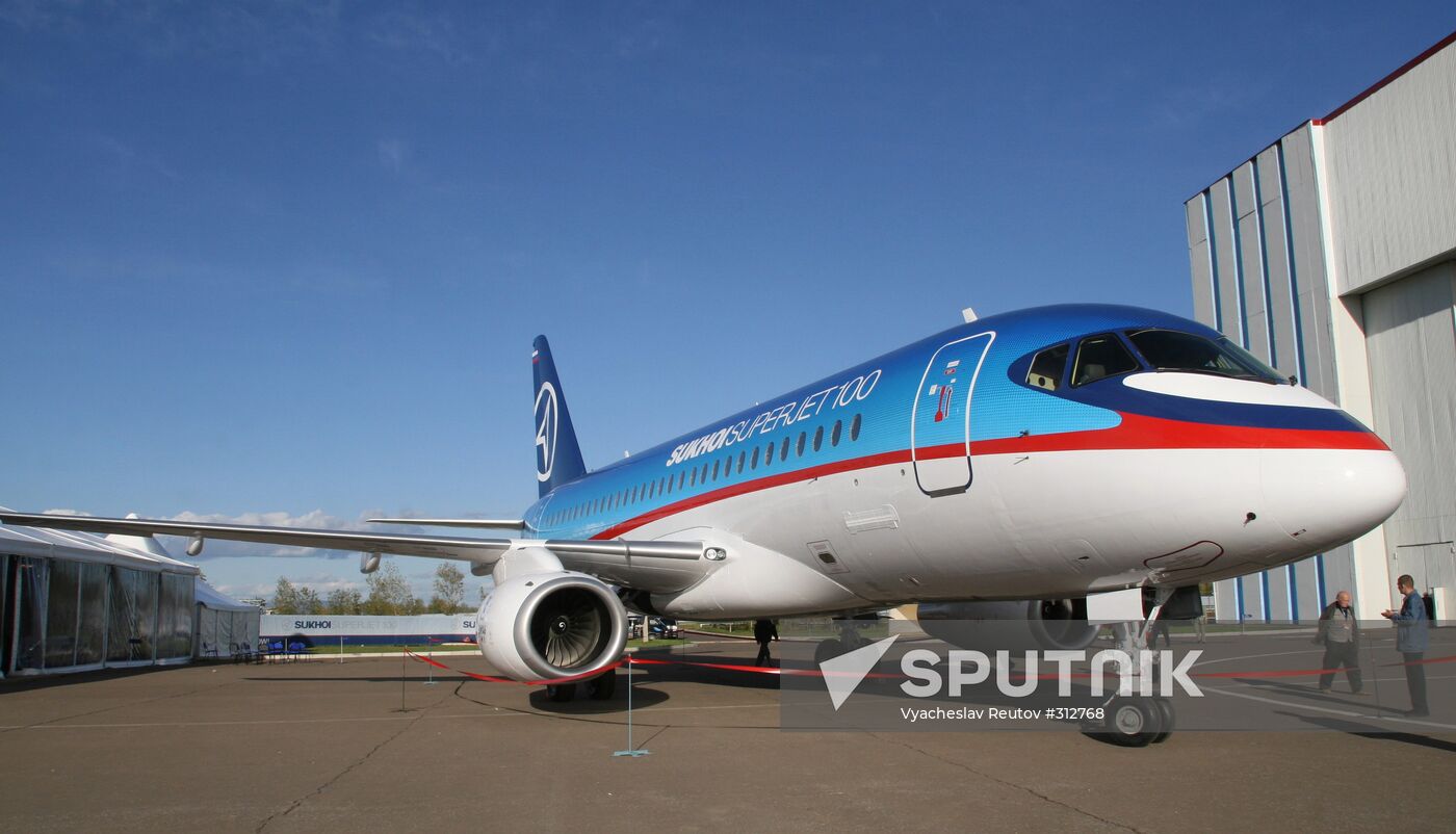 Superjet 100