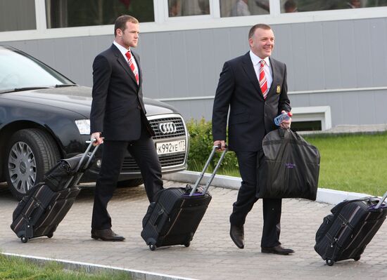 Manchester United arrives in Moscow
