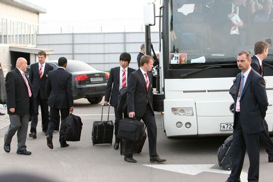 Manchester United arrives in Moscow