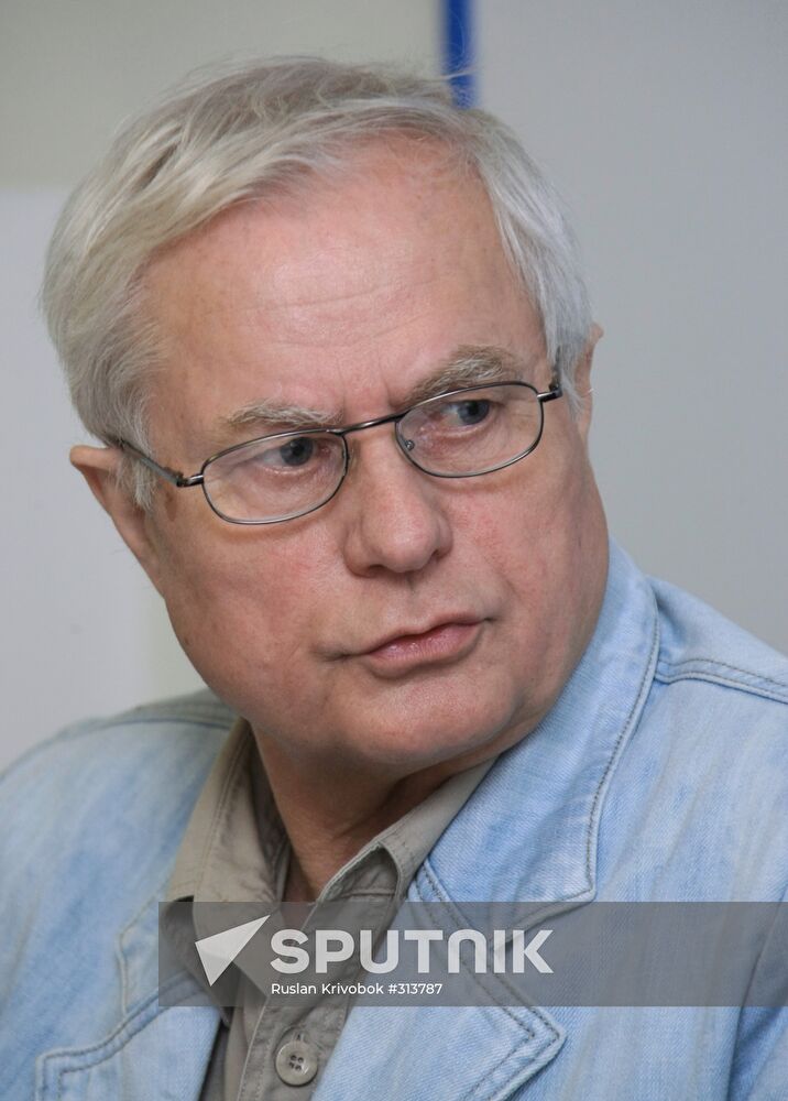 Ernest Chorny, executive secretary of the Public Committee for Scientists Defense