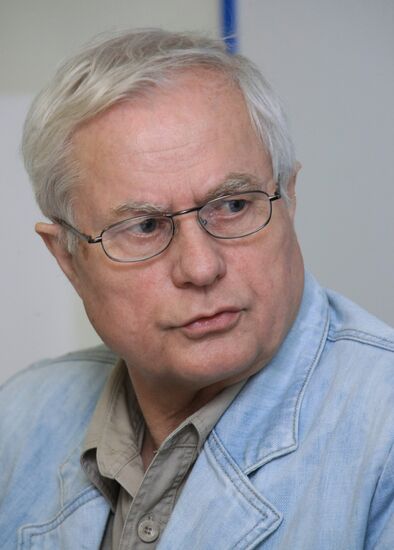 Ernest Chorny, executive secretary of the Public Committee for Scientists Defense