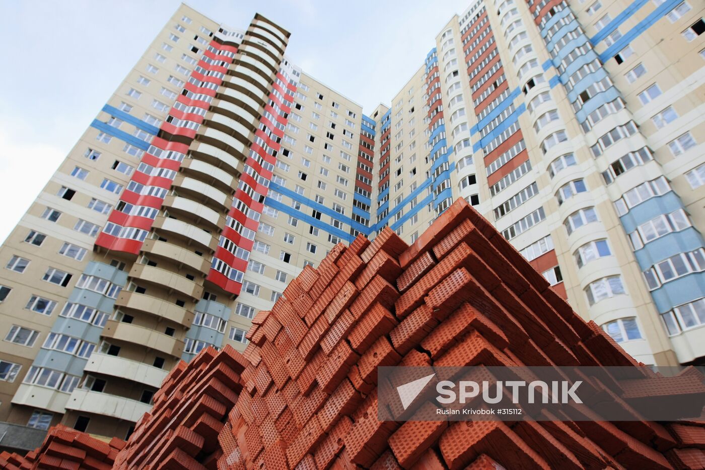 Construction of bearing-wall houses in Moscow