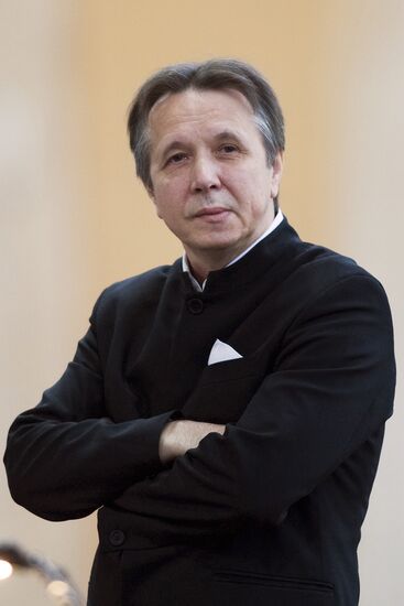 Nikolai Baskov sings at Arkhangelskoye Estate Museum