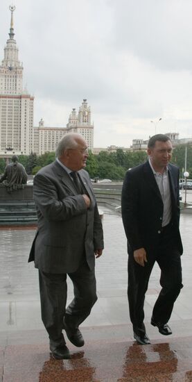Oleg Deripaska Viktor Sadovnichy