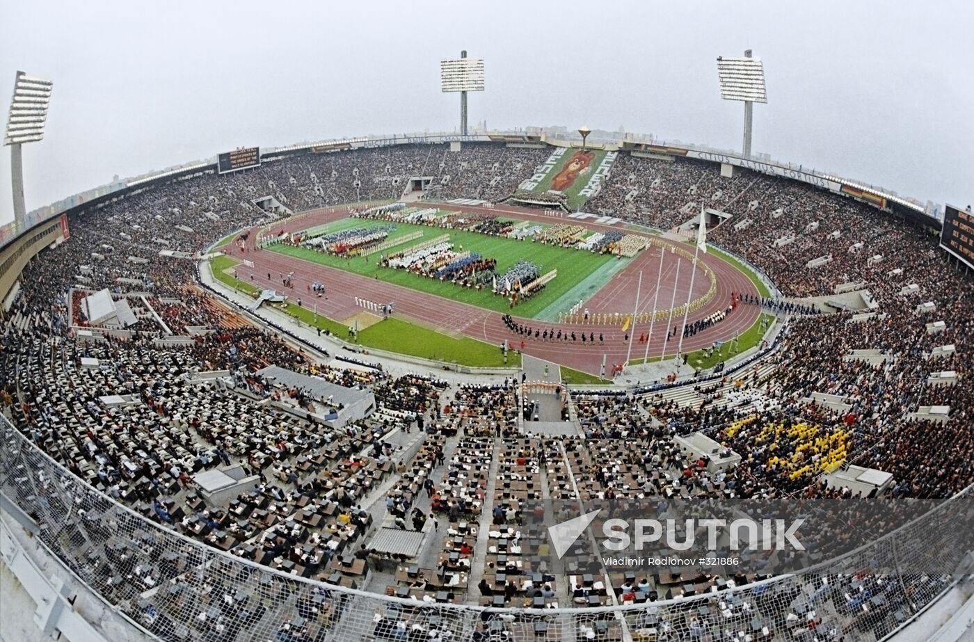 Inaugurating Olympic Games in Moscow