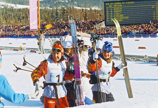 Skiers Lyubov Yegorova and Larisa Lazutina