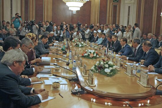 Dmitry Medvedev, Turkmenistan