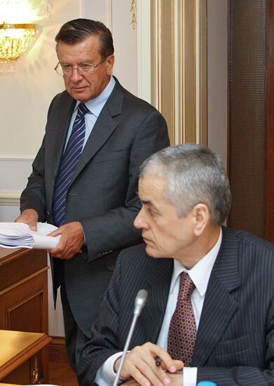 Viktor Zubkov and Gennady Onishchenko