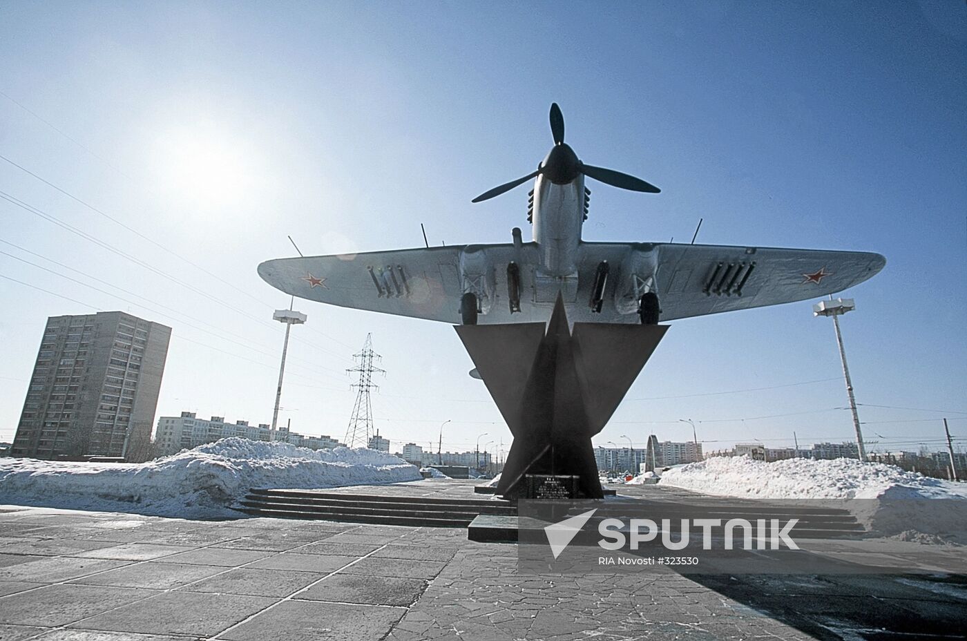 A monument to the Ilyushin Il-2 ground-attack aircraft in Samara