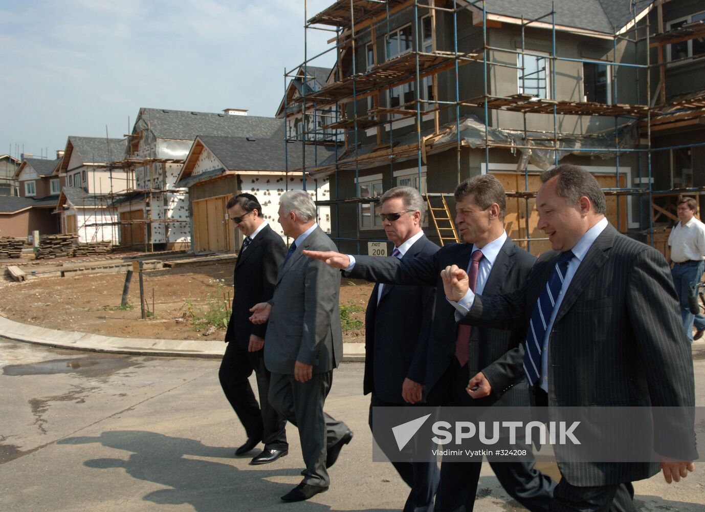 Boris Gromov, Dmitry Kozak, Mark Groisman