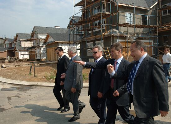 Boris Gromov, Dmitry Kozak, Mark Groisman
