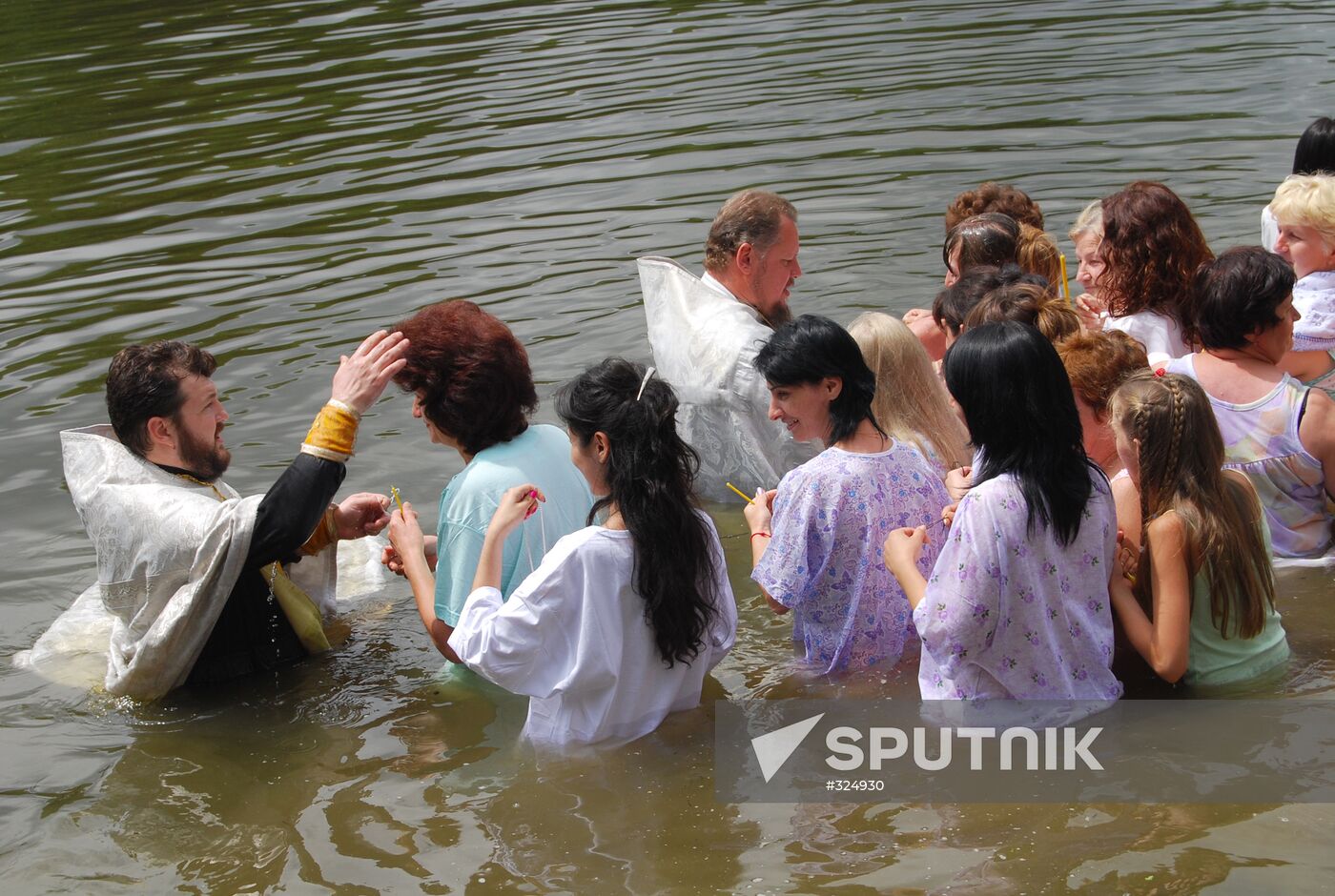 Receiving baptism