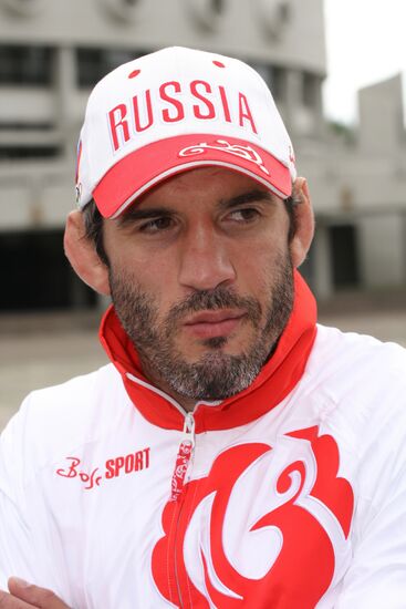 Russian free-style wrestling and judo teams given send-off