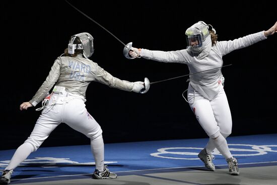 Fencing tournament, semifinals