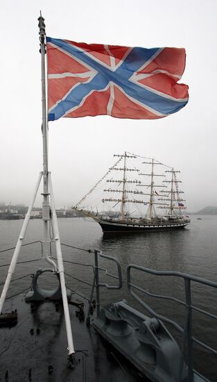 Sailing ship Pallada returns to Vladivostok