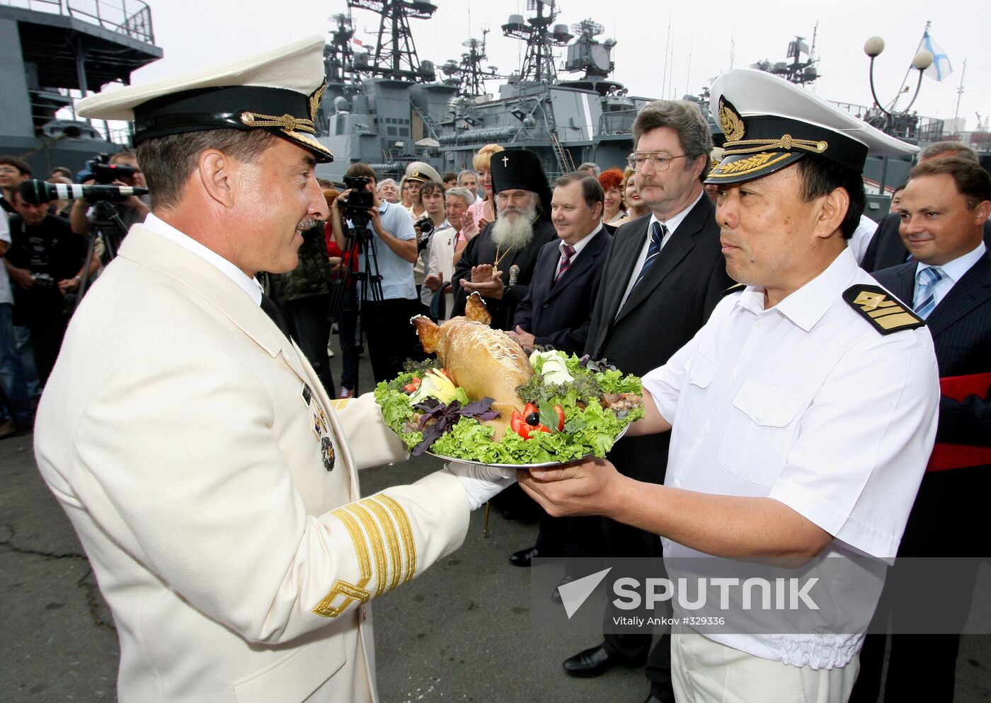 Sailing ship Pallada returns to Vladivostok