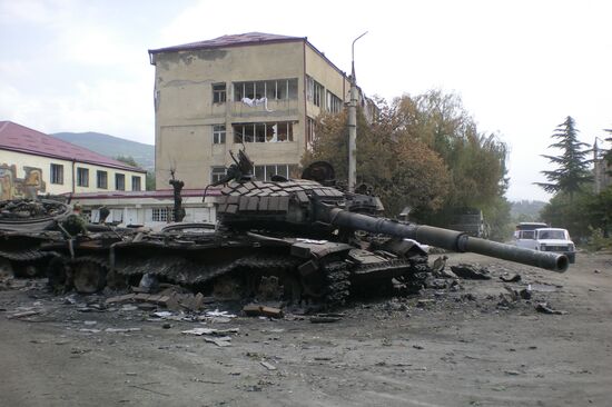 In assaulted Tskhinvali