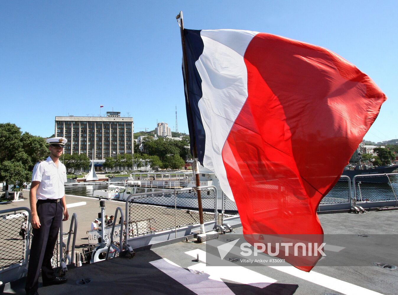 French Navy frigate Vendemiaire arrives in Vladivostok
