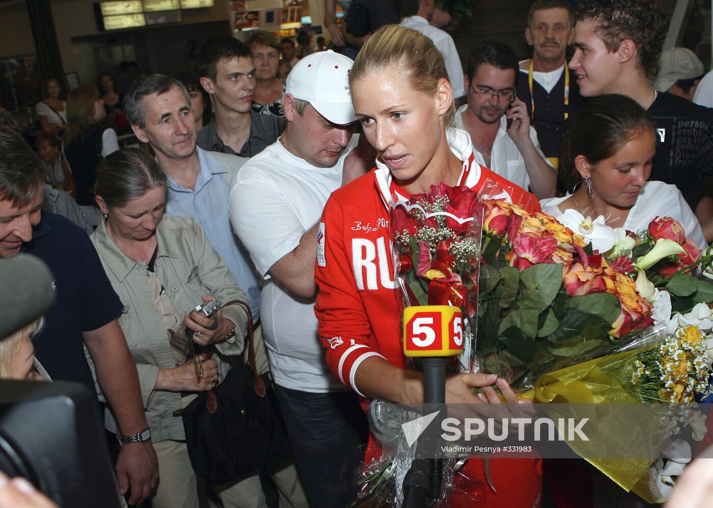 Yelena Dementyeva comes back to Moscow
