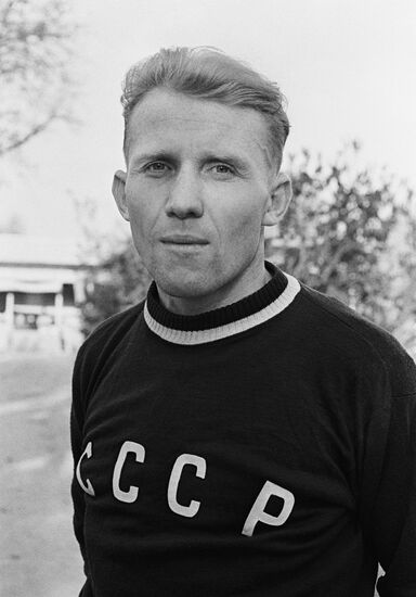 Soviet athlete Vladimir Kuts