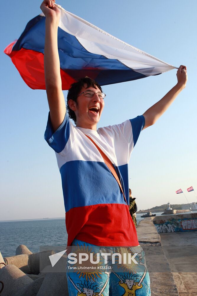 Russian Black Sea Fleet ships returning to their base