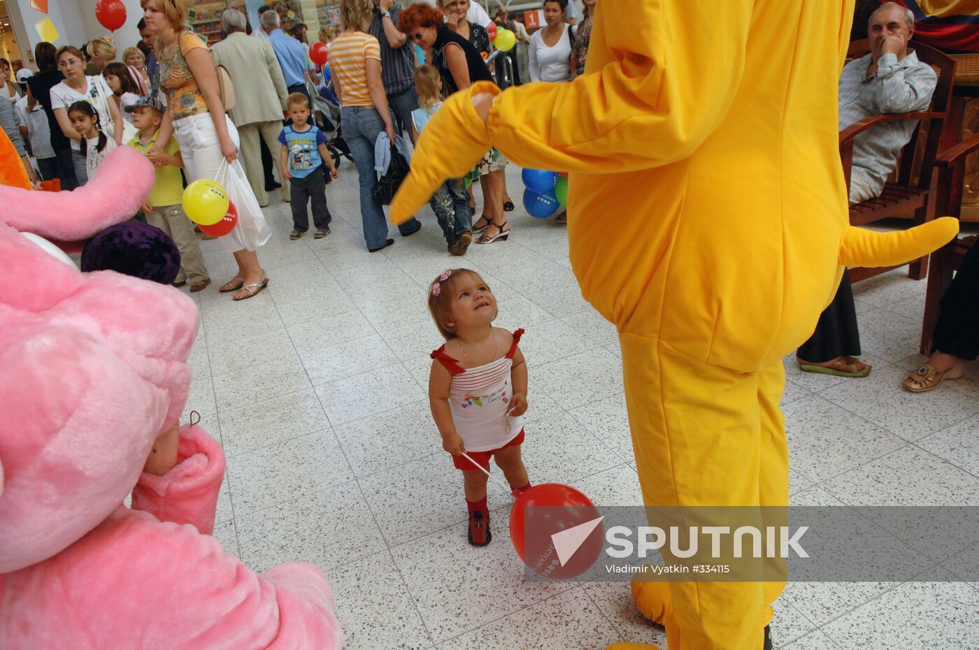 MEGA Belaya Dacha Family Shopping Center