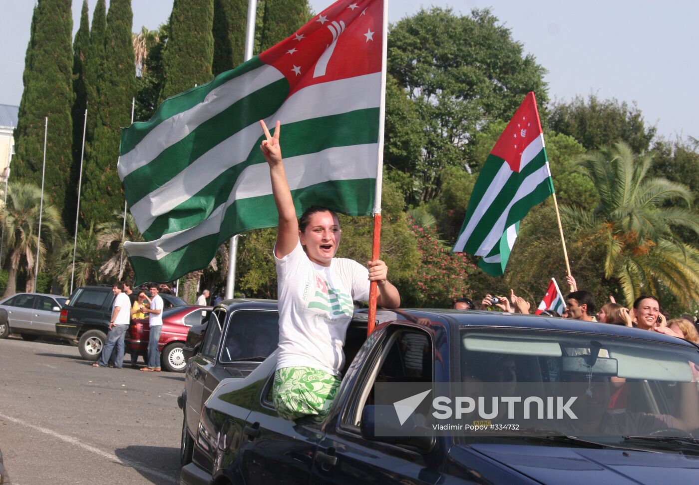 Sukhumi residents rejoicing
