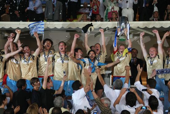 UEFA Super Cup, FC Zenit 2 - 1 Manchester United