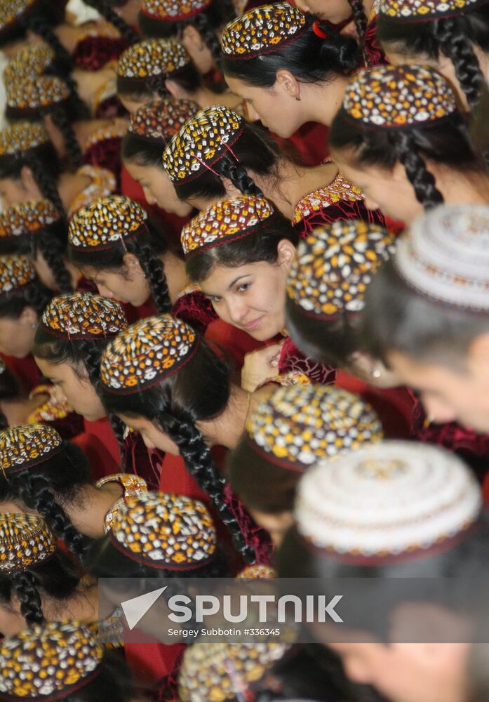 Turkmenian national headdresses