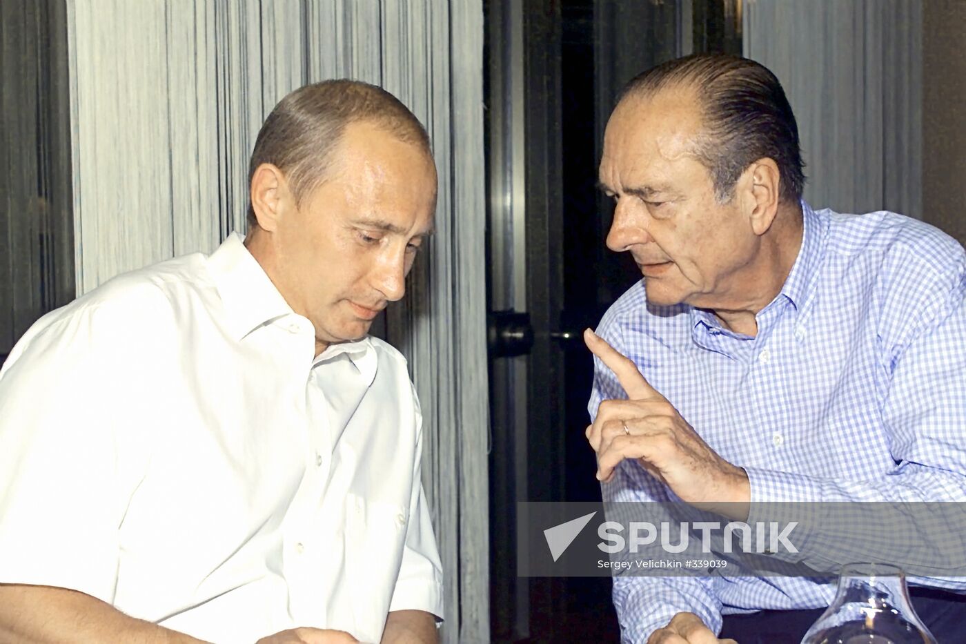 Vladimir Putin and Jacques Chirac