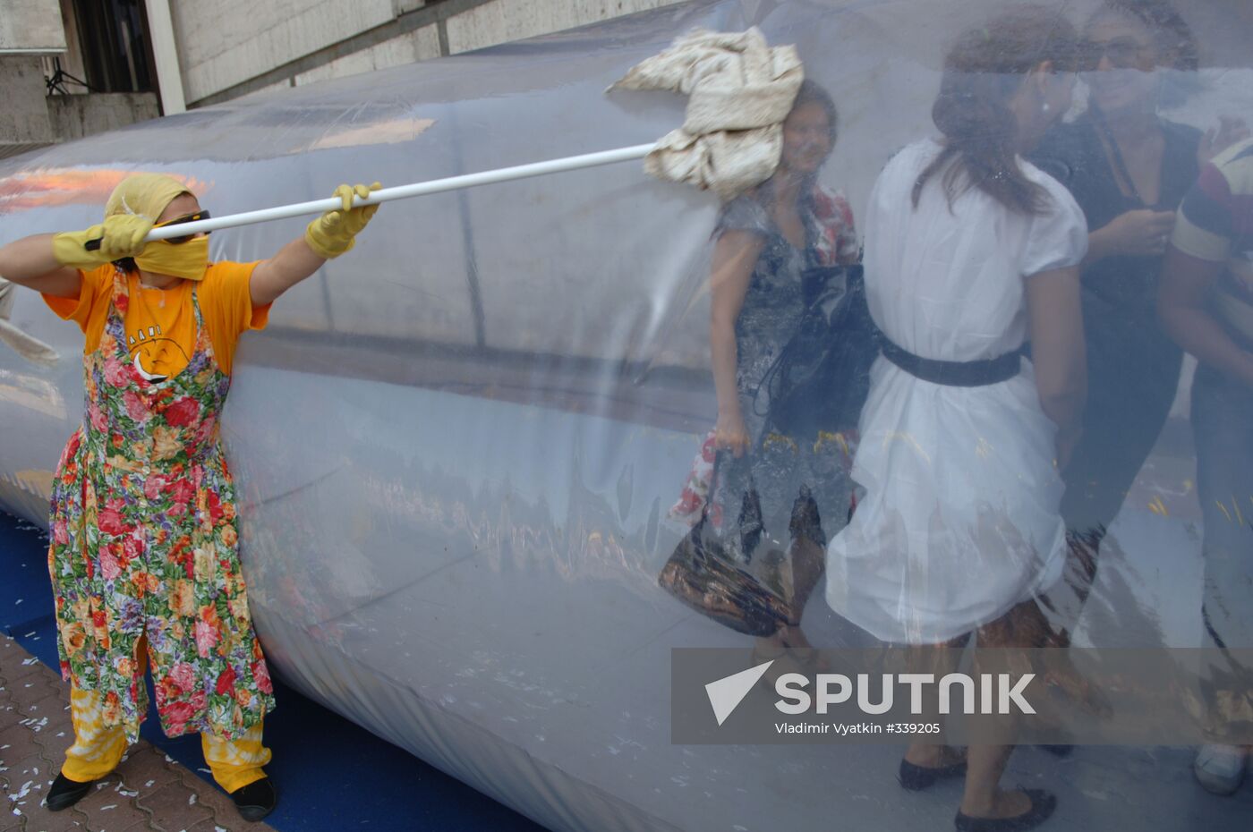 First world congress of fools