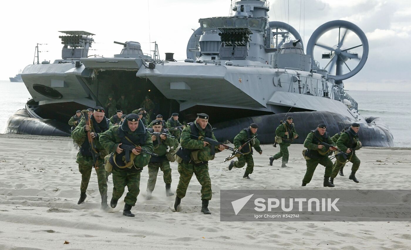 Russia's Baltic Fleet air assault and amphibious assault landing