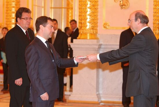 Credentials being renewed by foreign ambassadors