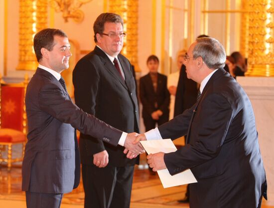 Credentials being renewed by foreign ambassadors