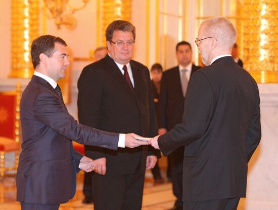 Credentials being renewed by foreign ambassadors