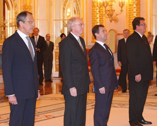 Credentials being renewed by foreign ambassadors