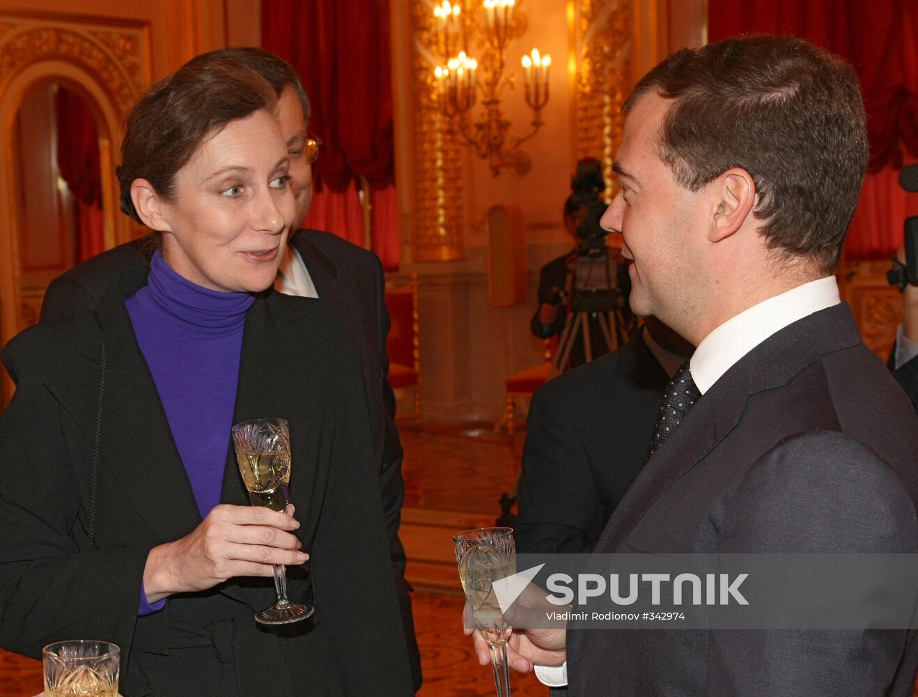 Credentials being renewed by foreign ambassadors