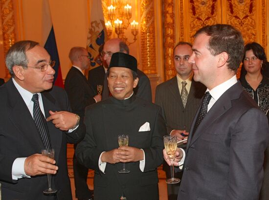 Credentials being renewed by foreign ambassadors
