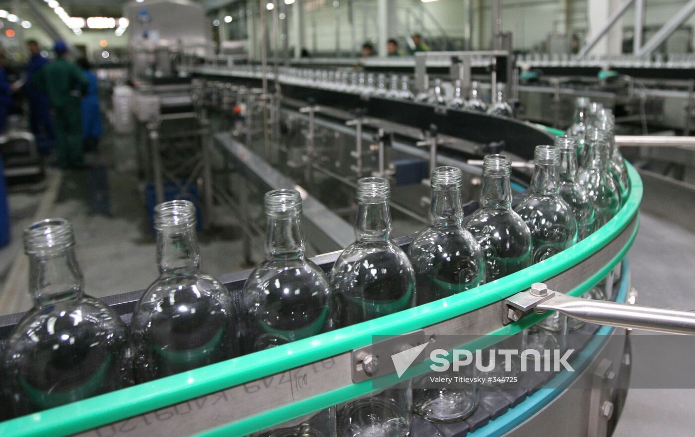 Sibirsky distillery begins production