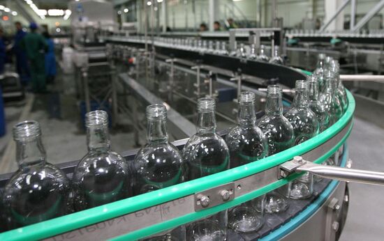 Sibirsky distillery begins production