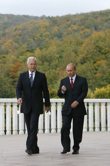 Vladimir Putin, United Russia Party