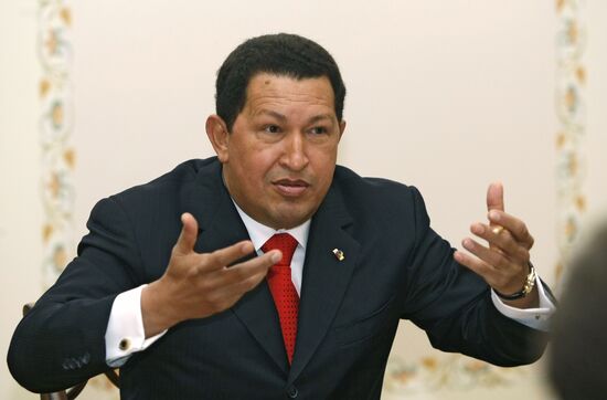 Vladimir Putin met with Hugo Chavez