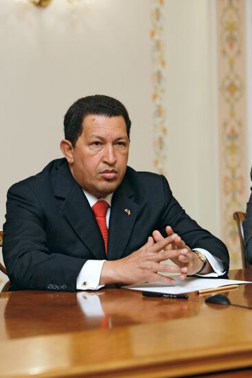 Vladimir Putin met with Hugo Chavez