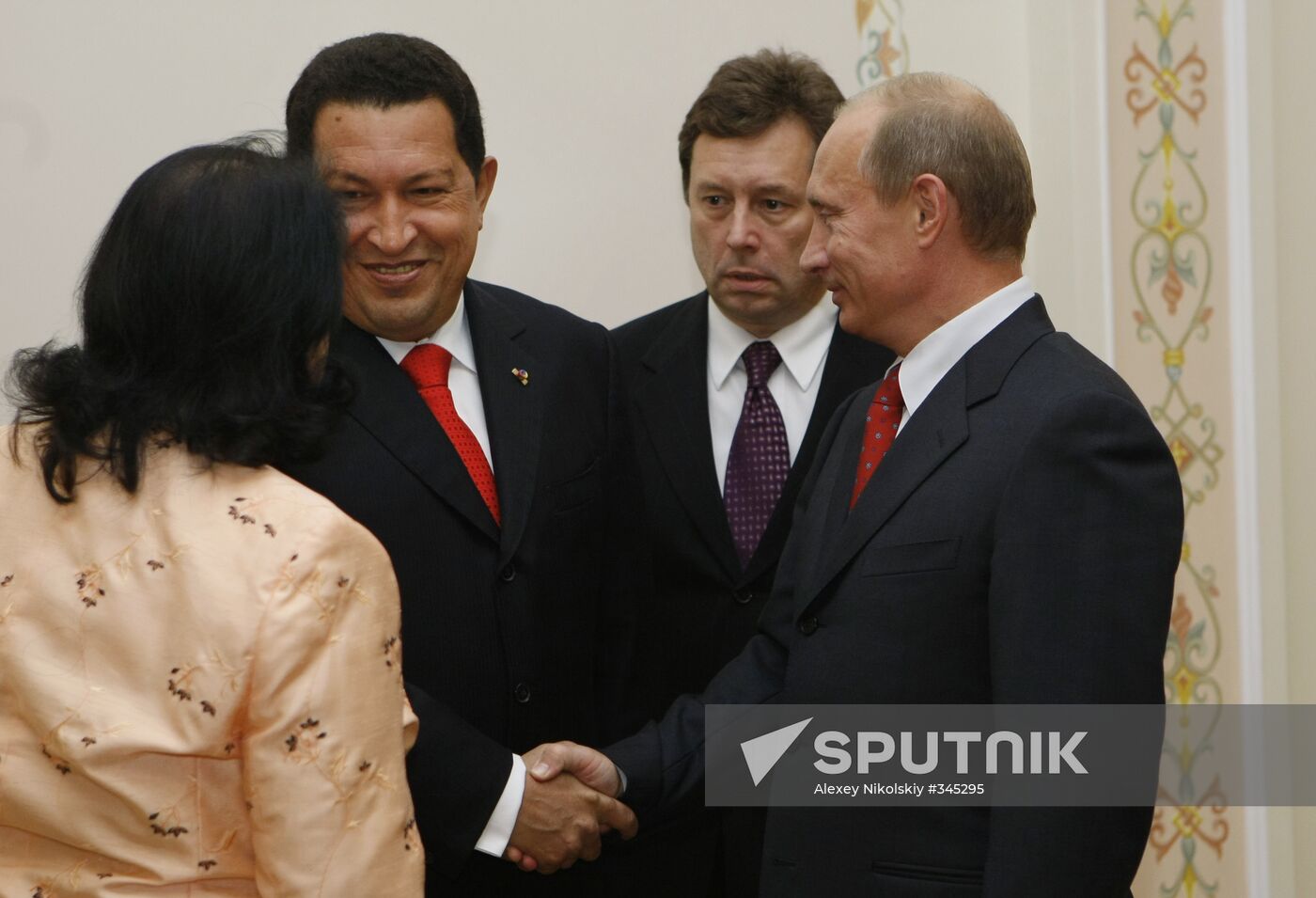 Vladimir Putin meeting with Hugo Chávez