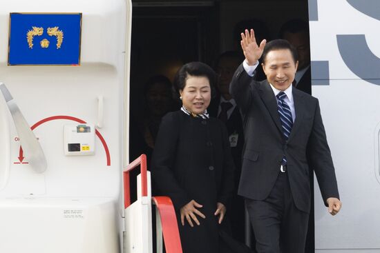 South Korea's president Lee Myung Bak arrives in Moscow