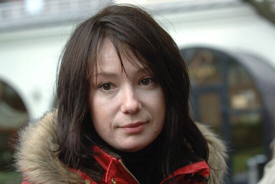 Khamatova and Mironov's stars in Alley of Glory