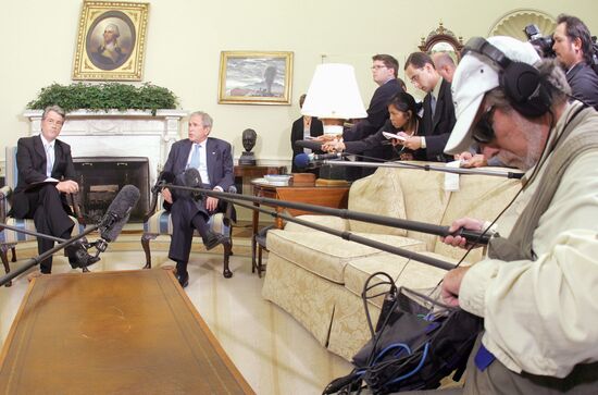 Viktor Yuschenko and George Bush
